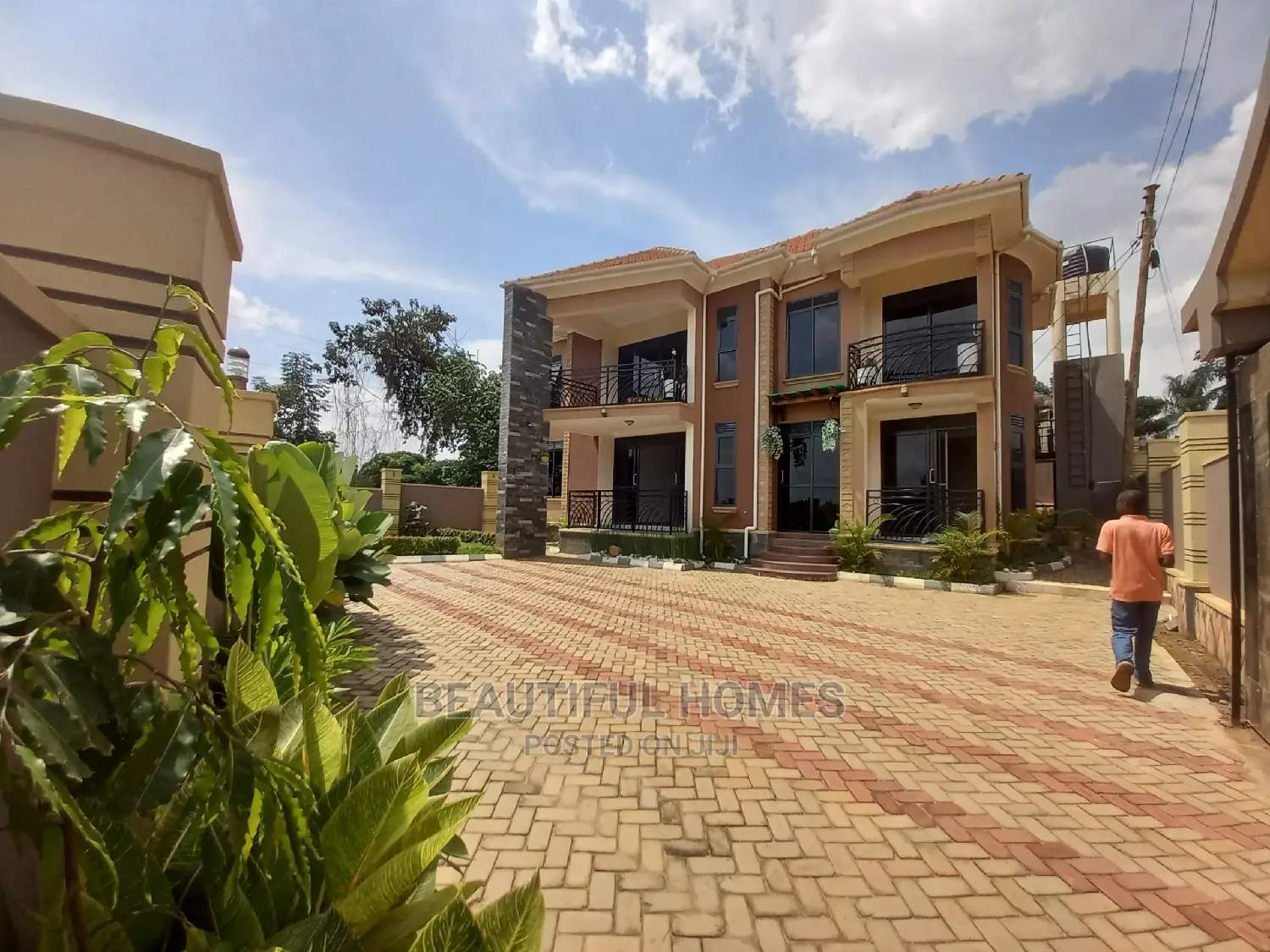 Furnished 5bdrm House in Najjera, Central Division for Sale