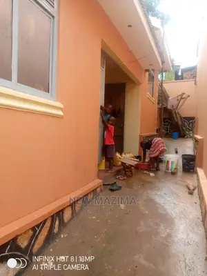 2bdrm House in Kitezi Kabaga, Central Division for Sale