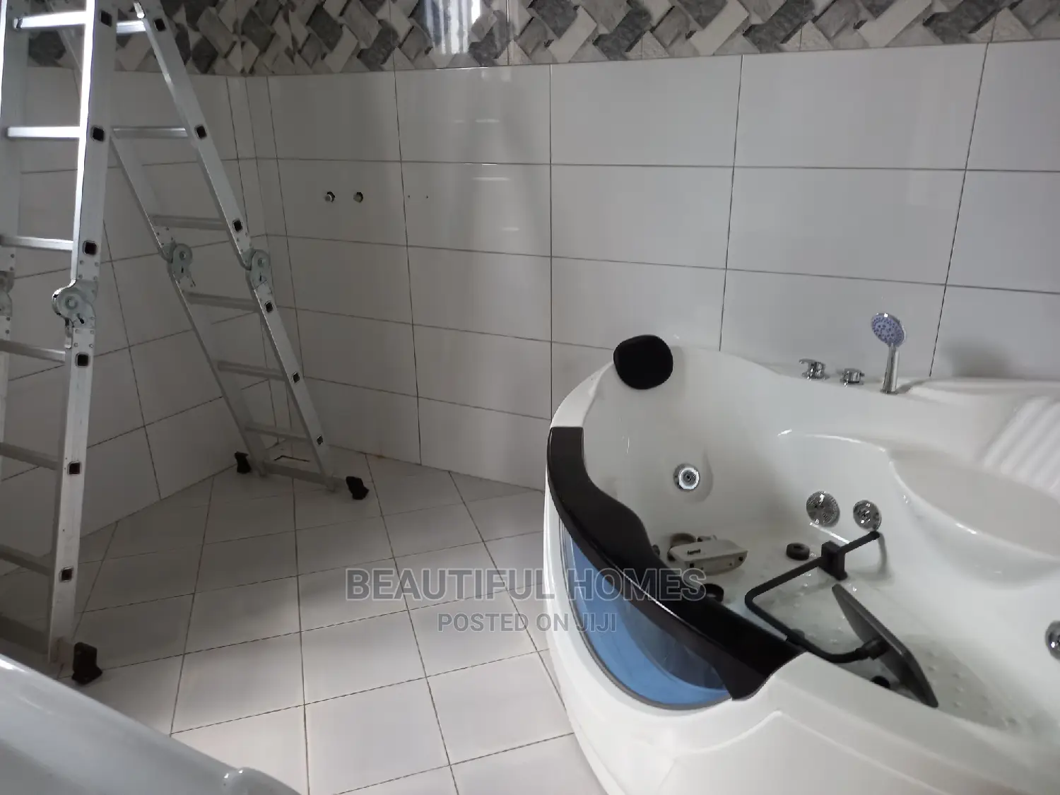 Furnished 5bdrm House in Najjera, Central Division for Sale