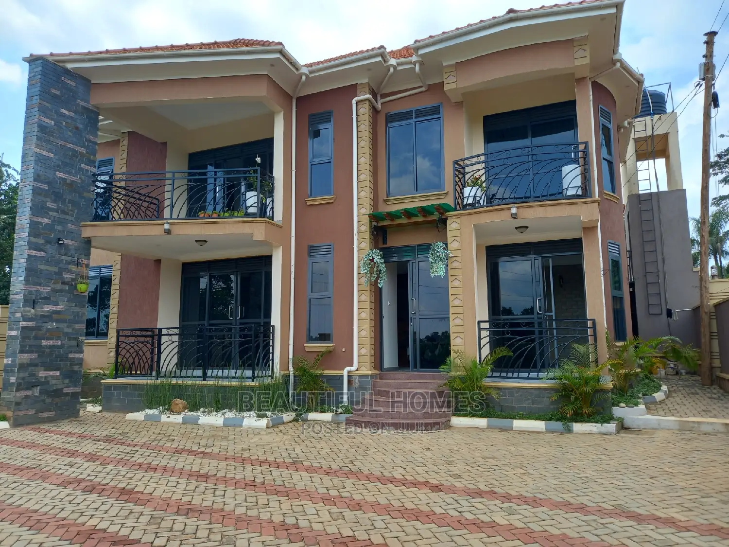 Furnished 5bdrm House in Najjera, Central Division for Sale