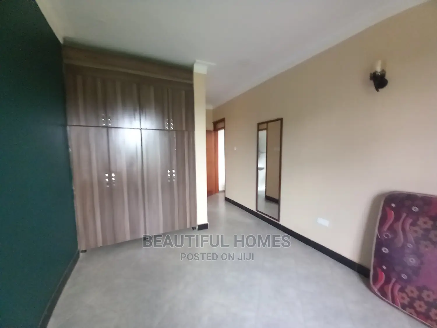 Furnished 5bdrm Mansion in Najjera, Central Division for Sale