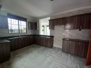 Furnished 5bdrm Mansion in Najjera, Central Division for Sale