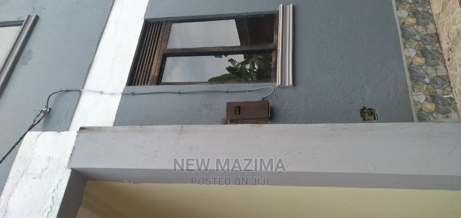 4bdrm Block of Flats in Nkumba Heights, Central Division for Sale