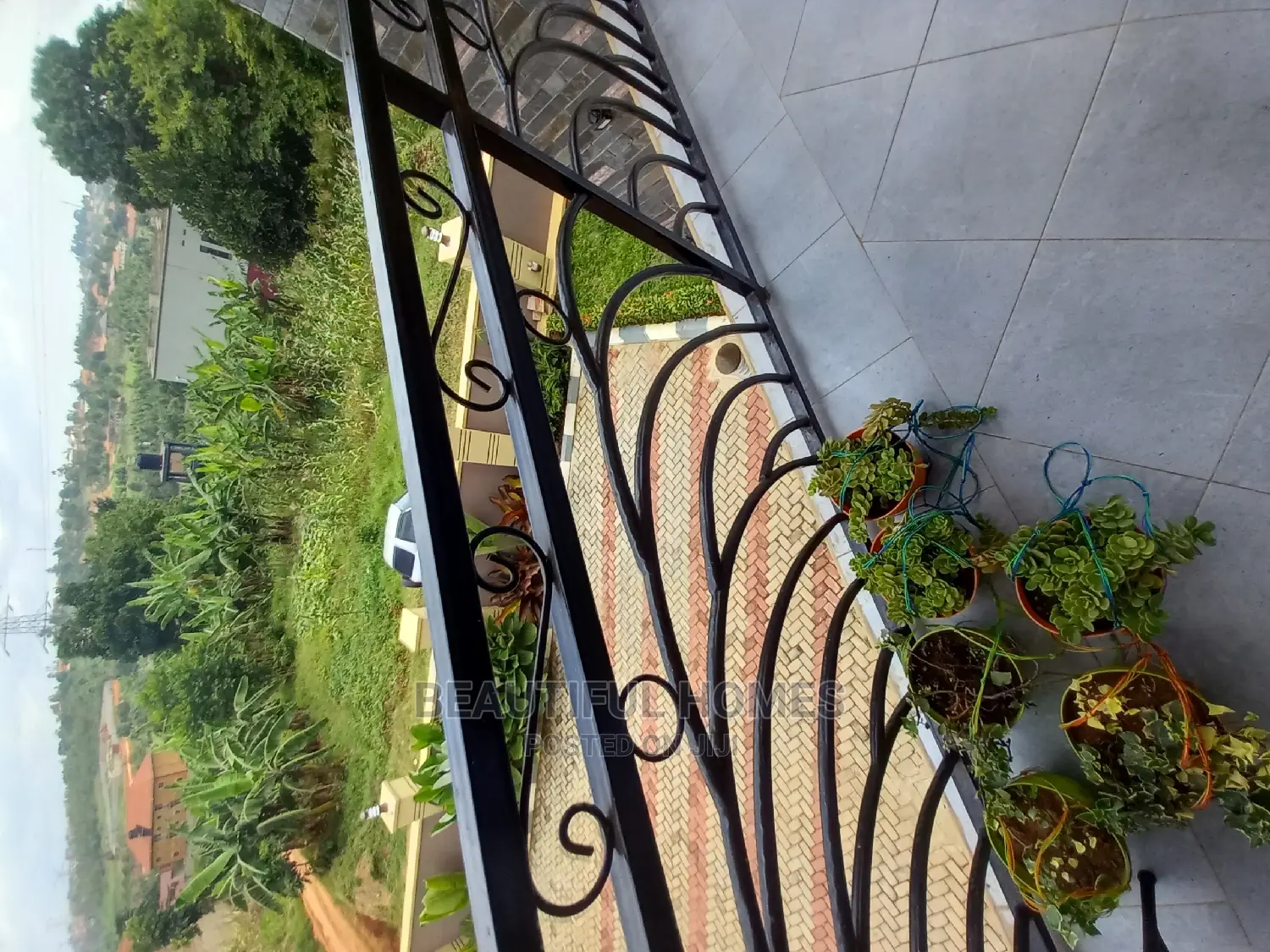 Furnished 5bdrm Mansion in Najjera, Central Division for Sale