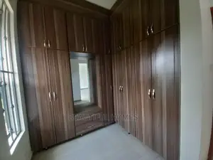 Furnished 5bdrm Mansion in Najjera, Central Division for Sale