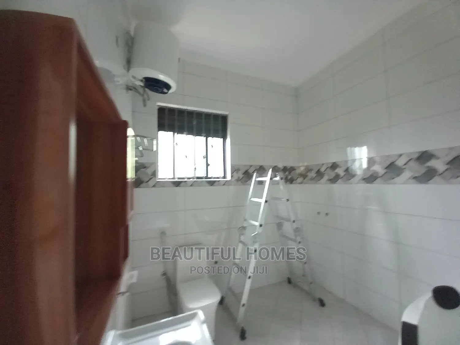 Furnished 5bdrm Mansion in Najjera, Central Division for Sale