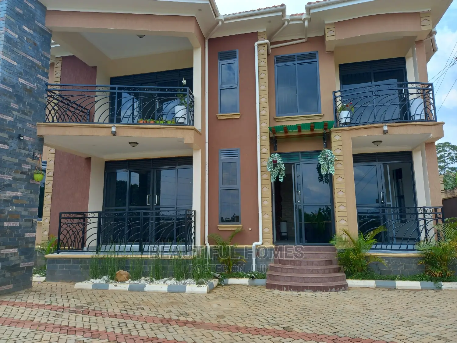 Furnished 5bdrm House in Najjera Posh, Central Division for Sale