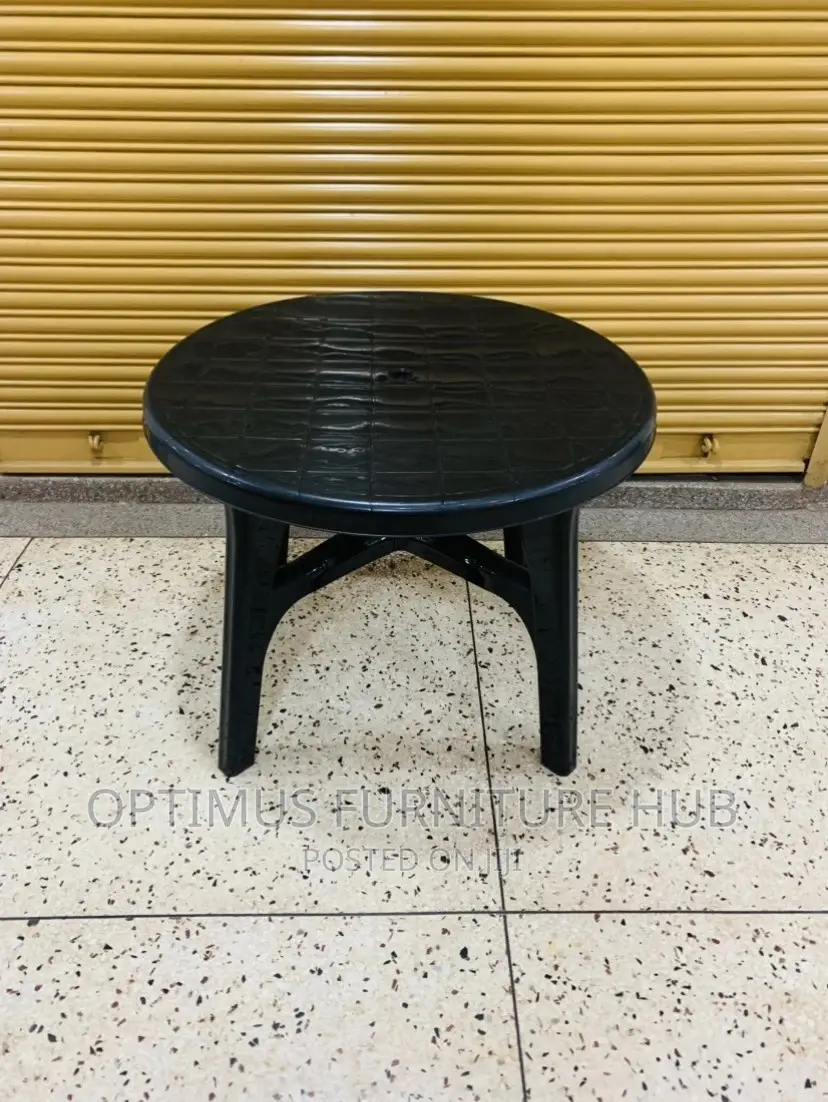 Round Plastic Table (Black)