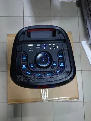 Cortina Portable Movable Party Box/Speaker With Microphone