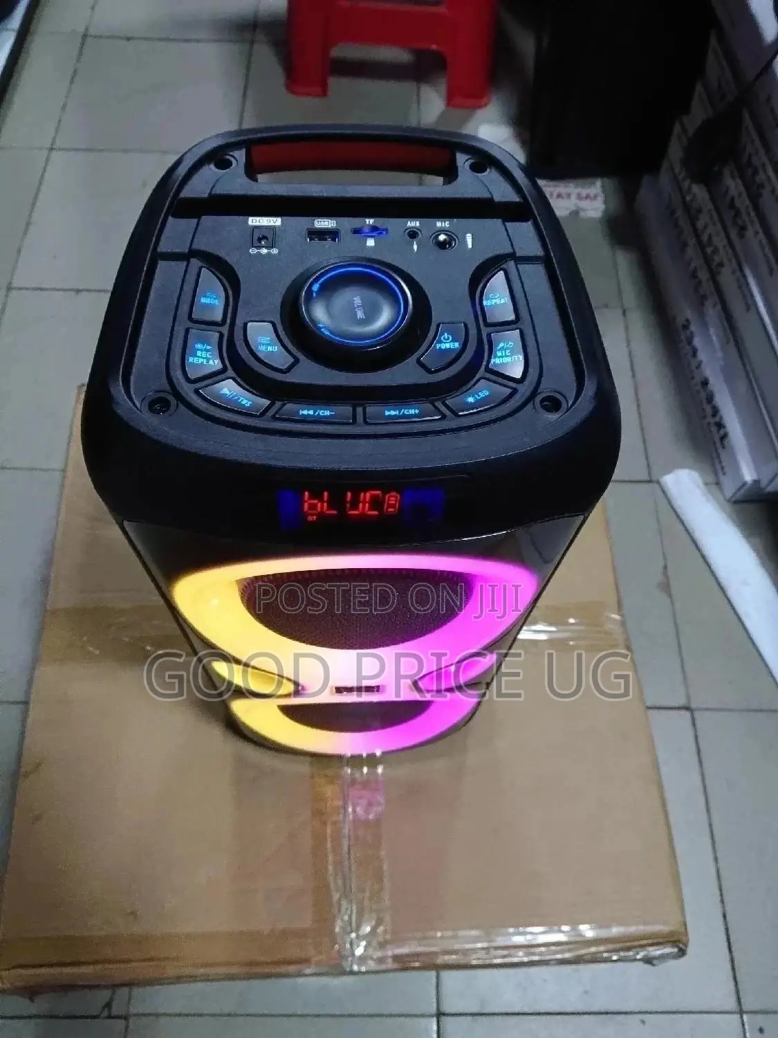 Cortina Portable Movable Party Box/Speaker With Microphone