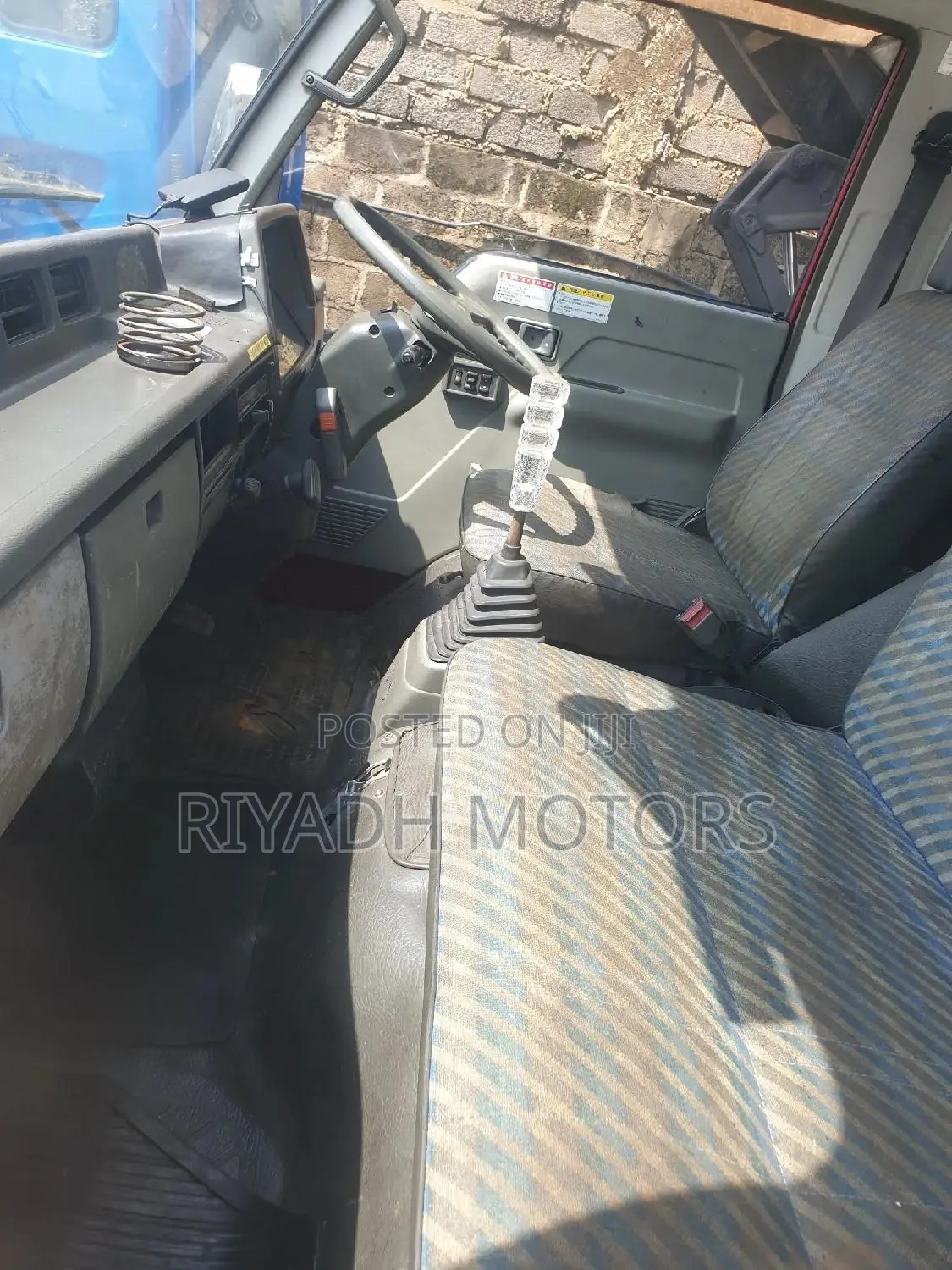 Mitsubishi Canter Truck 3.0 1984 Red