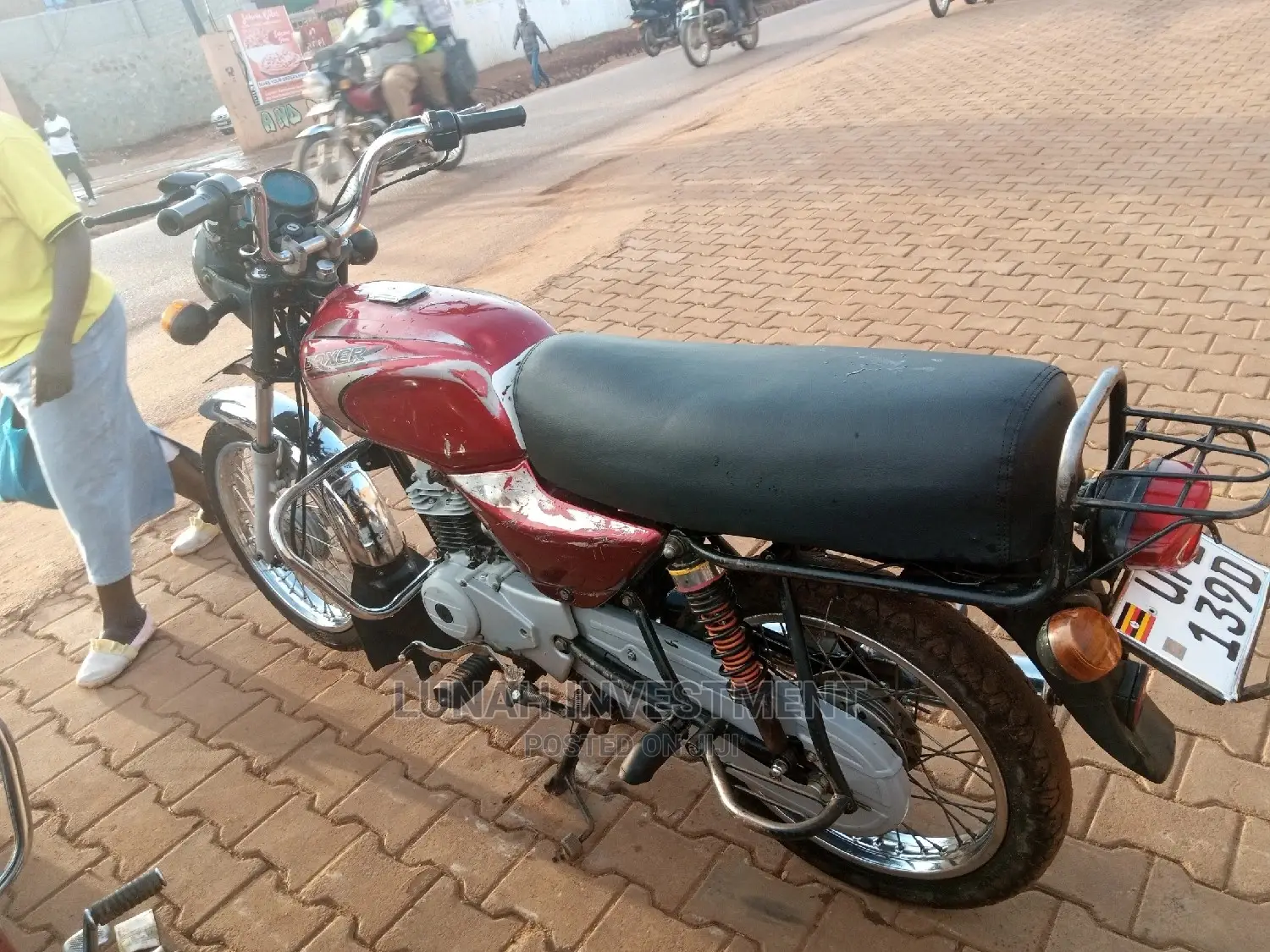 Bajaj Boxer 2021 Orange