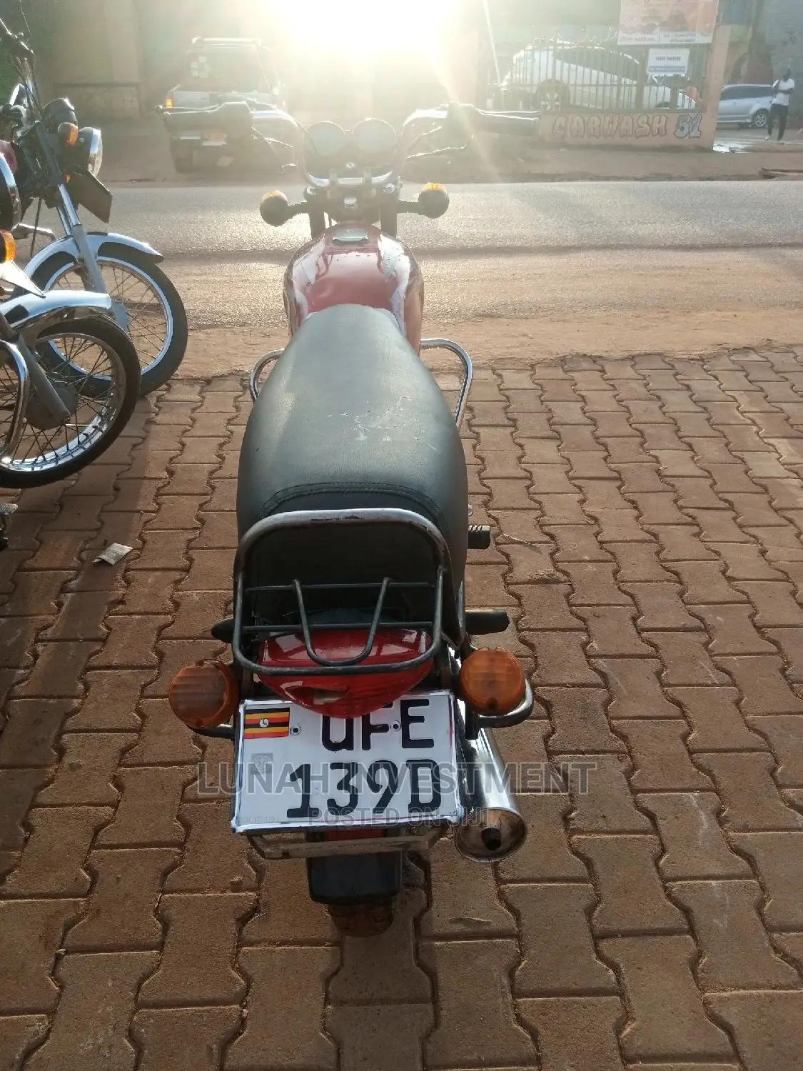Bajaj Boxer 2021 Orange