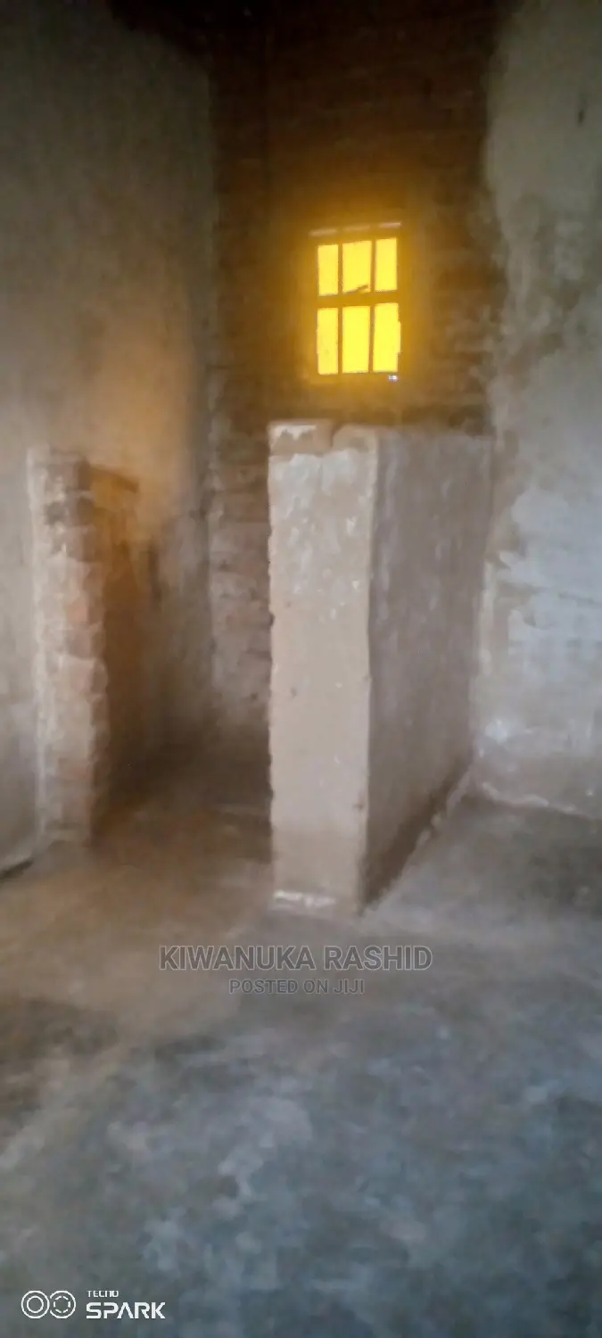 Furnished 2bdrm House in Kawoko, Wakiso / Wakiso for Sale