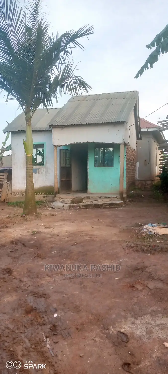 Furnished 2bdrm House in Kawoko, Wakiso / Wakiso for Sale