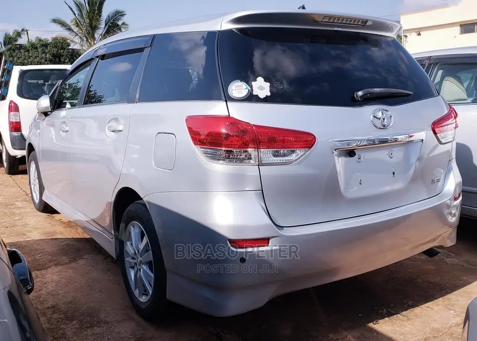 Toyota Wish 2009 Silver