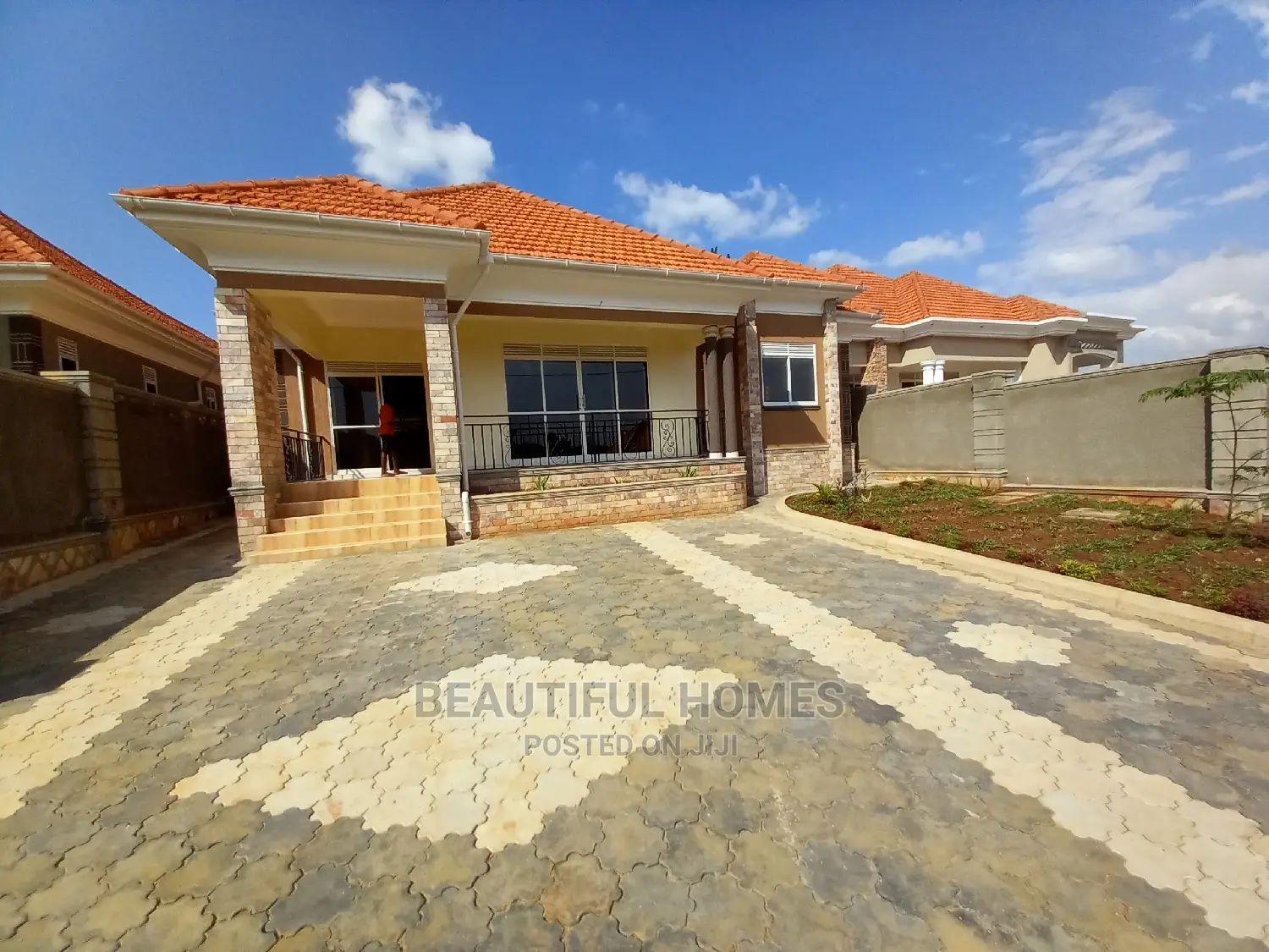Furnished 4bdrm House in Kira Mamerito for Sale