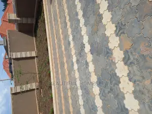 Furnished 4bdrm Bungalow in Kira for Sale