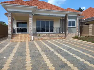 Furnished 4bdrm Bungalow in Kira for Sale