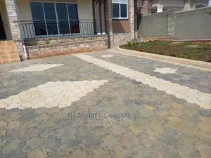 Furnished 4bdrm Bungalow in Kira Corporate for Sale