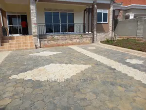 Furnished 4bdrm Bungalow in Kira Corporate for Sale