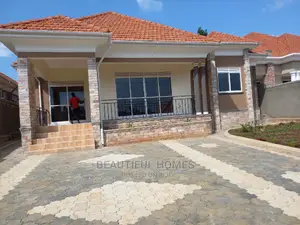 Furnished 4bdrm Bungalow in Kira Corporate for Sale