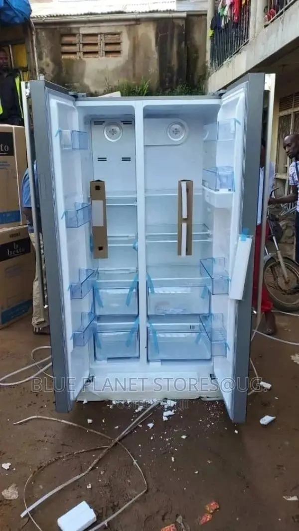 SPJ 699L American Door Refrigerator With Water Dispenser