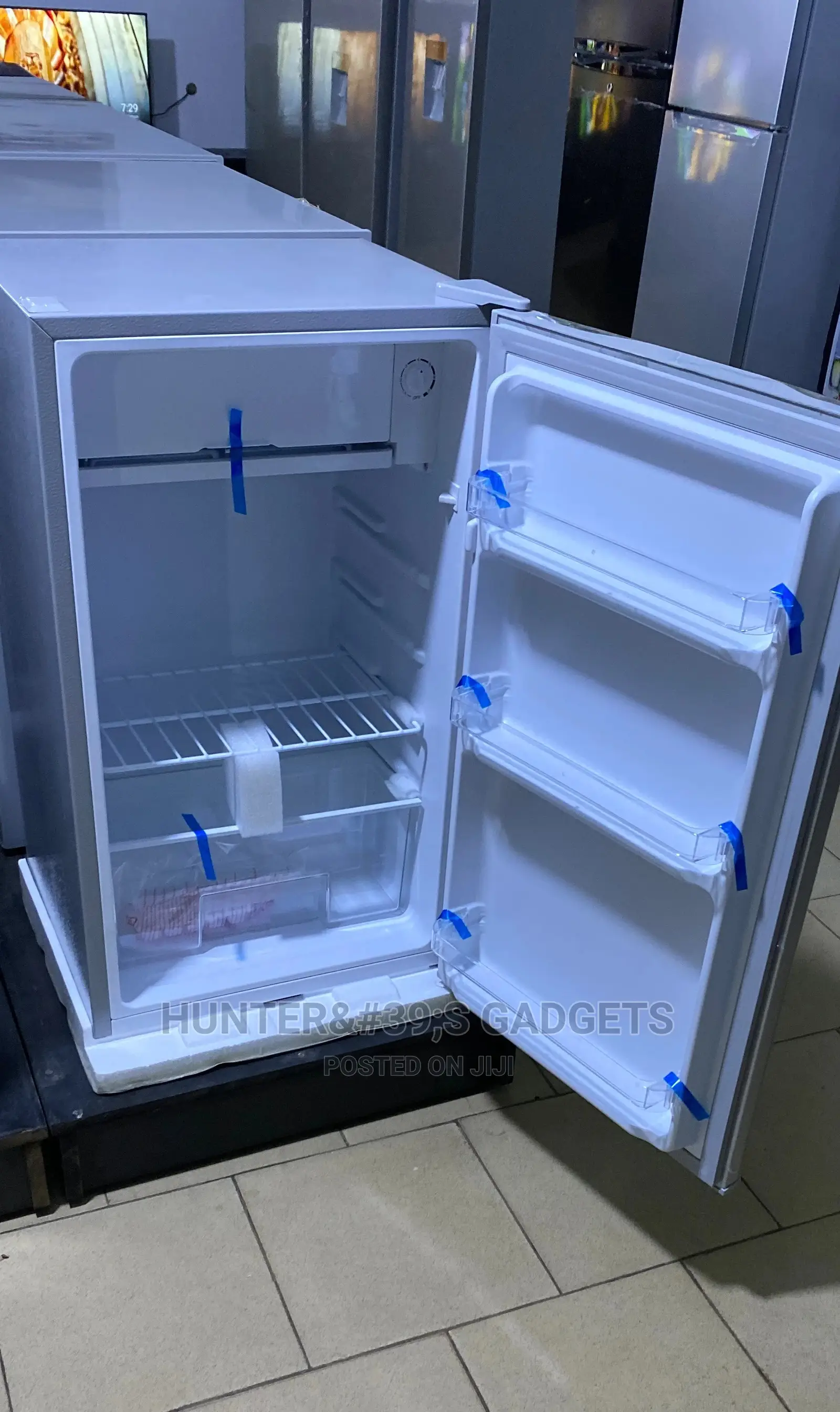 Chiq 120 Liters Single Door Silver Color 5 Years Warranty