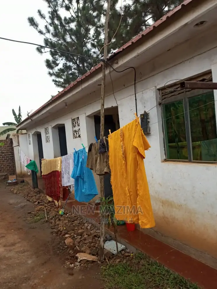 4bdrm House in Salaama Kabuma Zone, Central Division for Sale