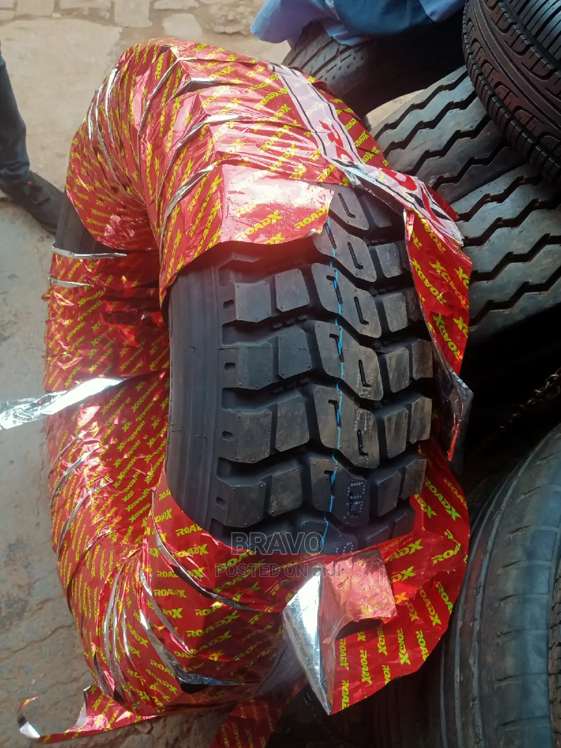 265/70r19.5 Roadx Tyre