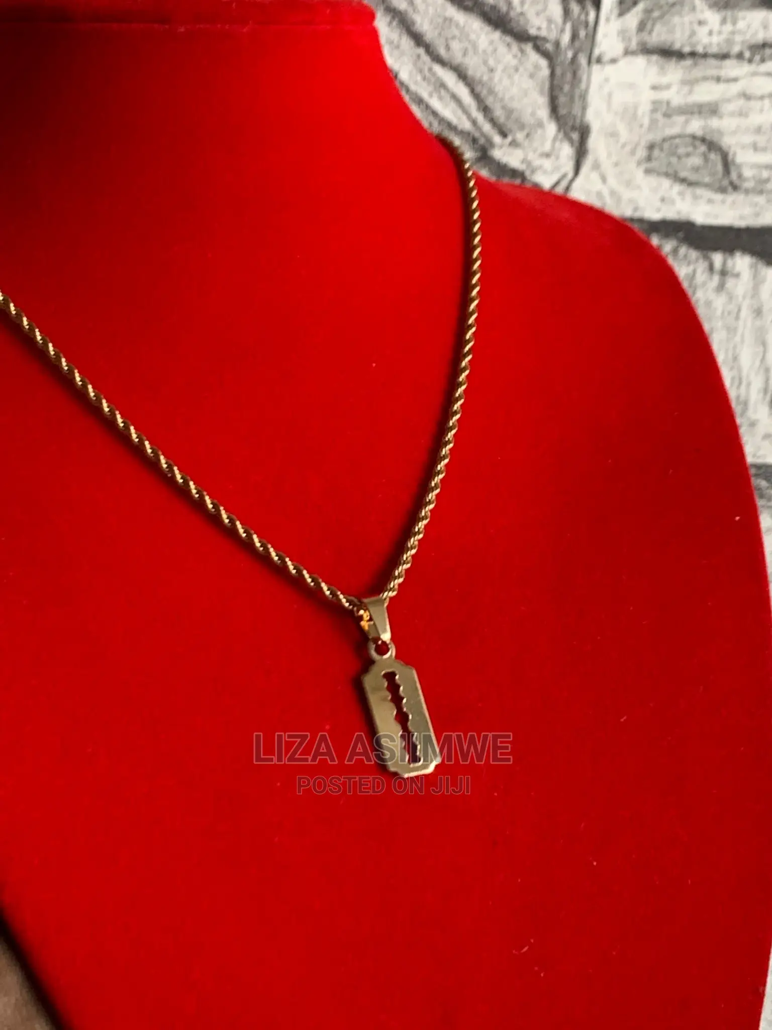 Men’S Simple Necklaces Available