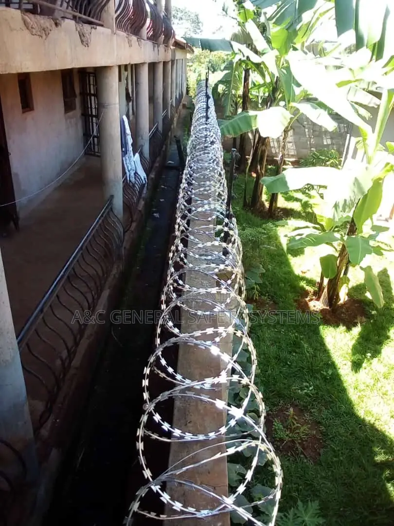 Razor Wire NATO TYPE Galvanized Hard Stainless Steel Welded