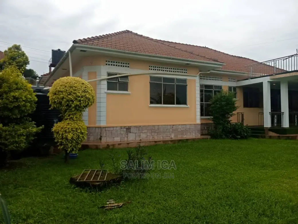 4bdrm Bungalow in Kololo Property, Central Division for Rent