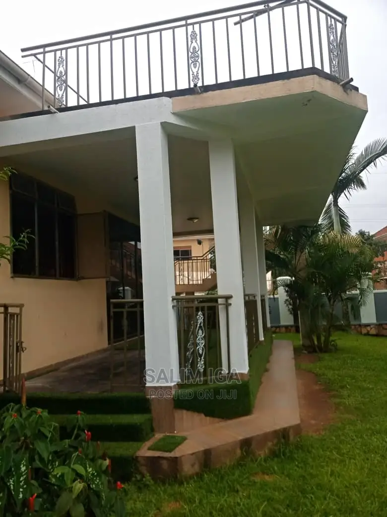 4bdrm Bungalow in Kololo Property, Central Division for Rent