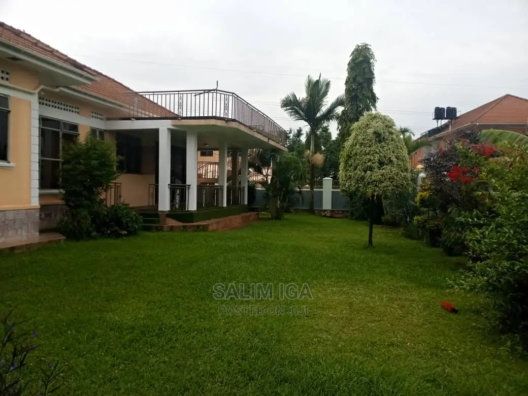 4bdrm Bungalow in Kololo Property, Central Division for Rent