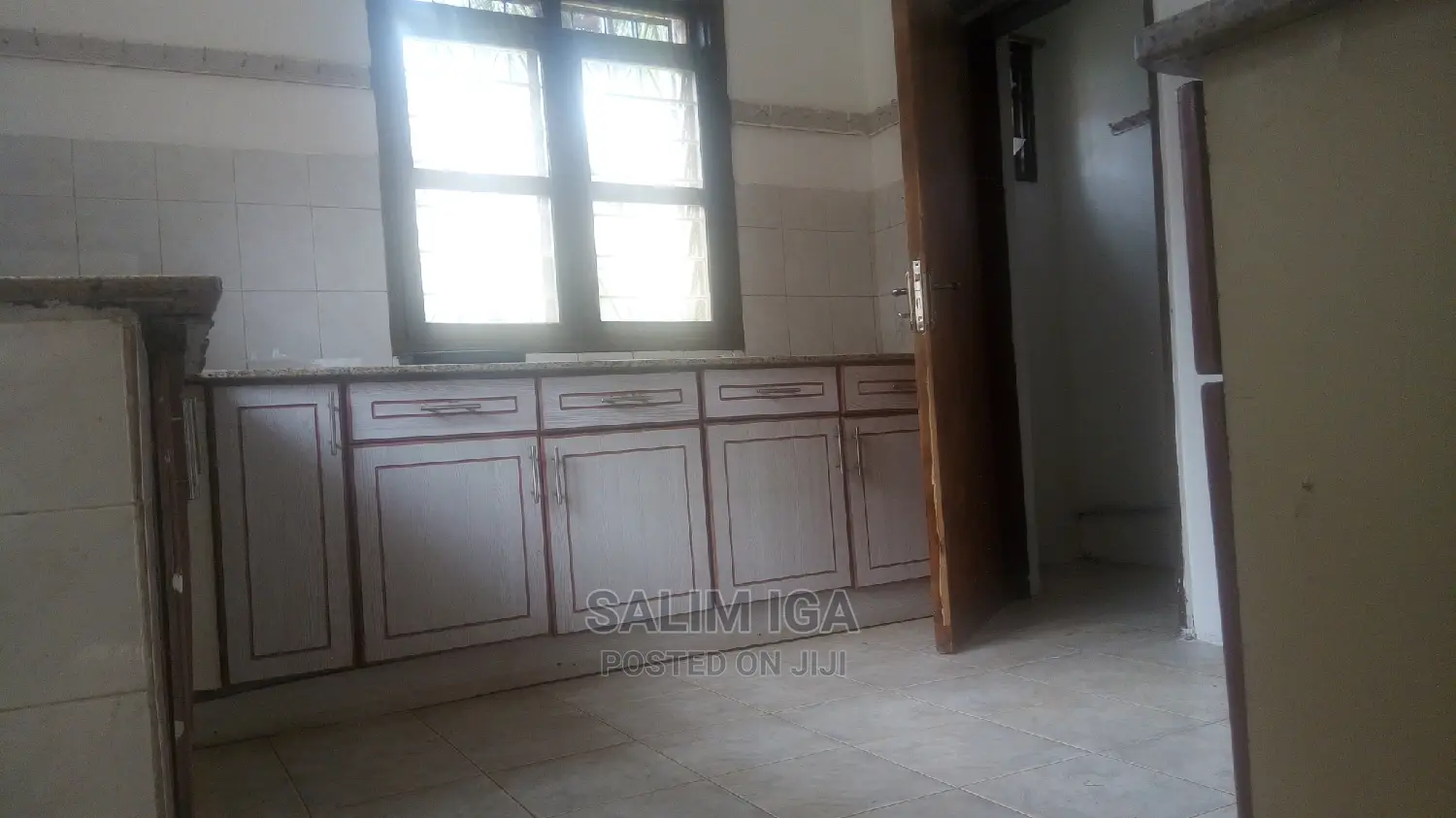 3bdrm Bungalow in Kololo Property, Central Division for Rent