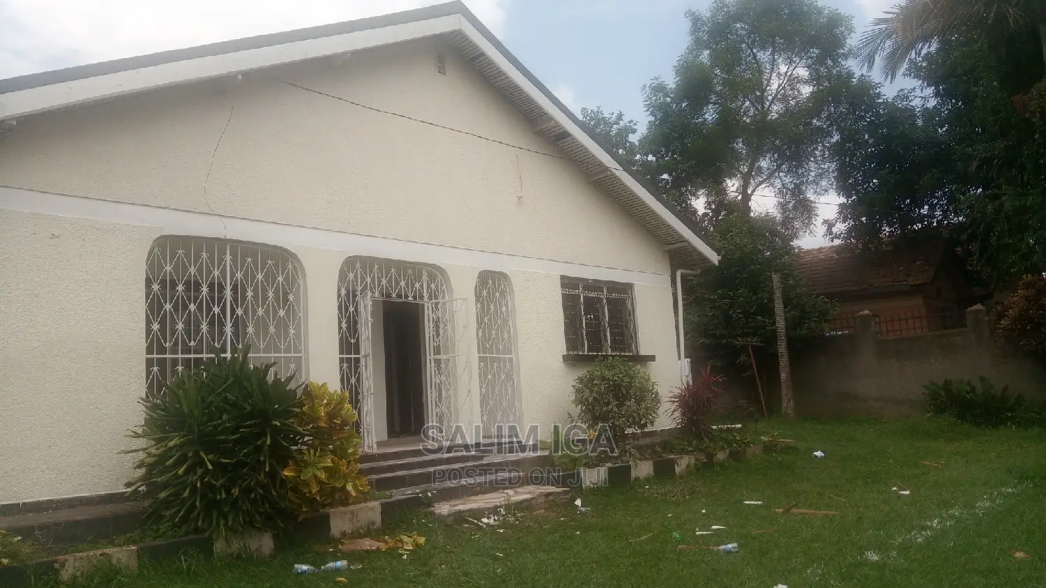 3bdrm Bungalow in Kololo Property, Central Division for Rent