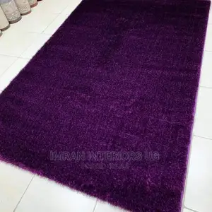 Center Carpets