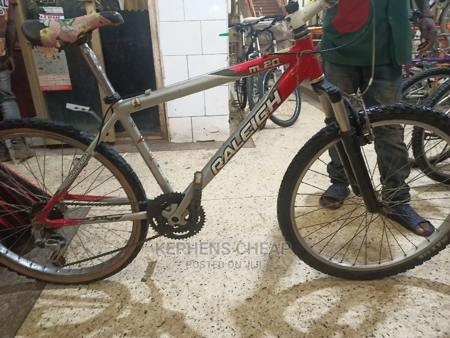 Adults Bikes Size 28