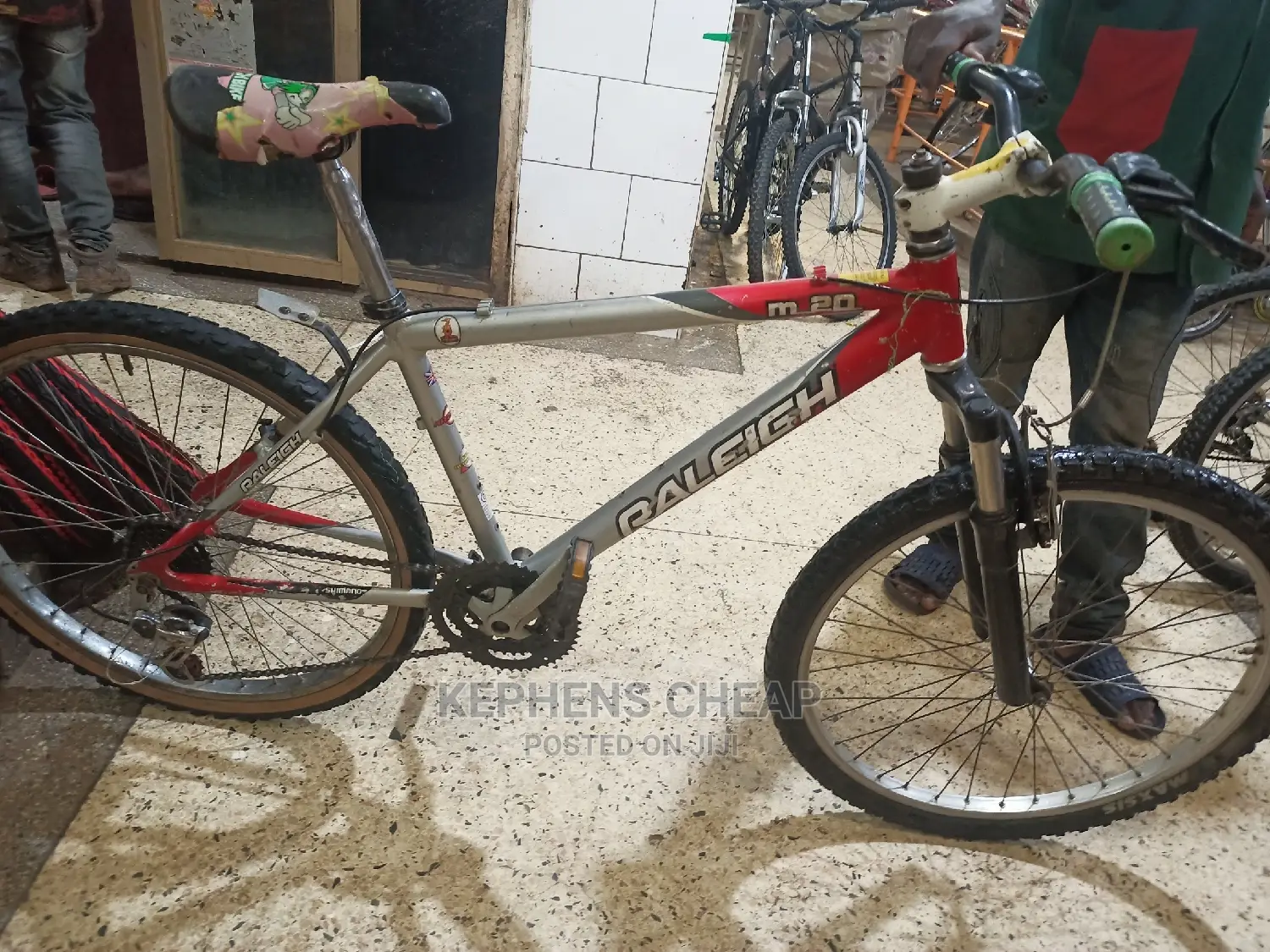 Adults Bikes Size 28