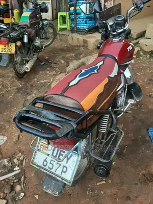 Moto Guzzi Breva 2019 Red