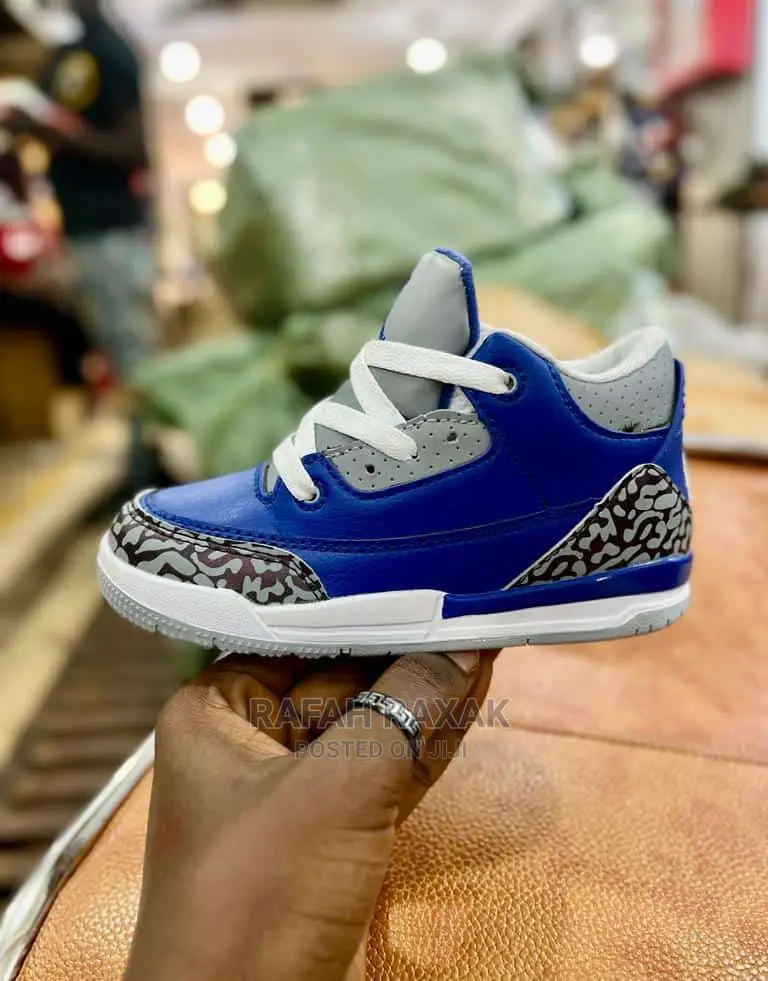 Kids Jordan 4
