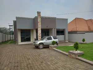 Furnished 4bdrm House in Kira for Sale