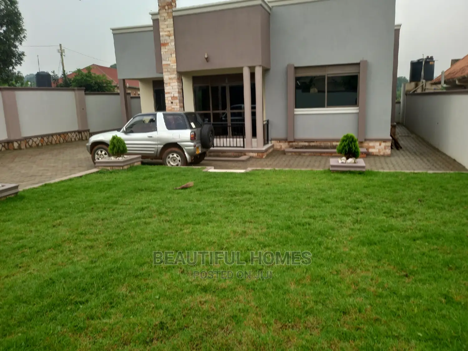 Furnished 4bdrm House in Kira for Sale