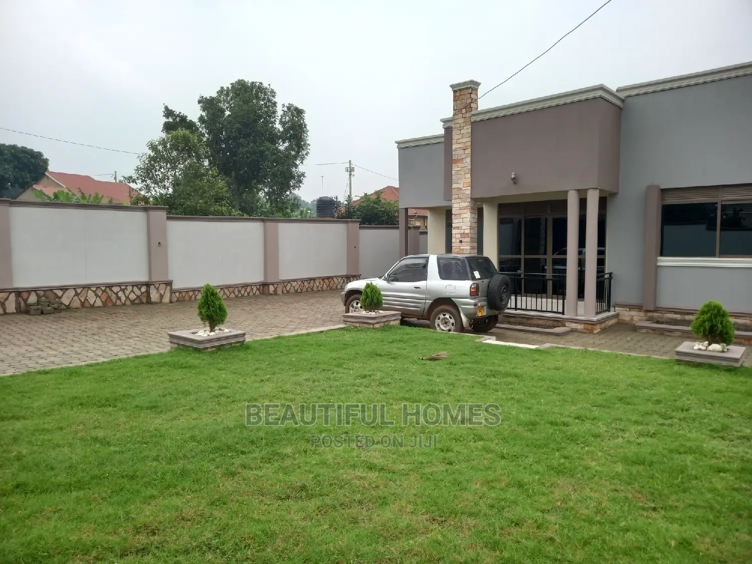 Furnished 4bdrm House in Kira for Sale