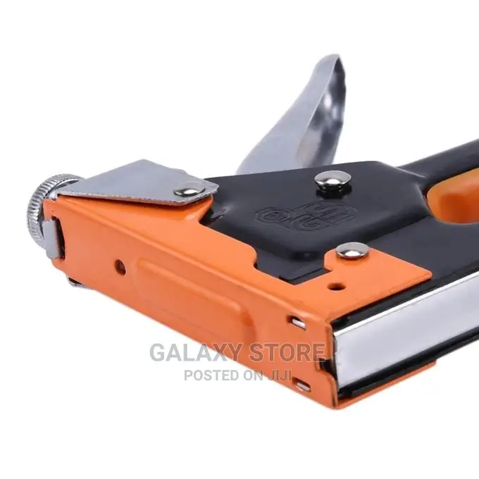 Heavy Duty Staple Gun With Staple Wires