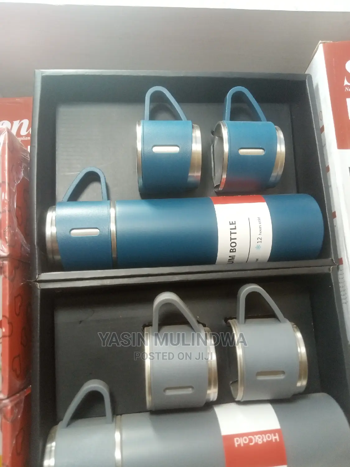 Warm Flask With 4cups.