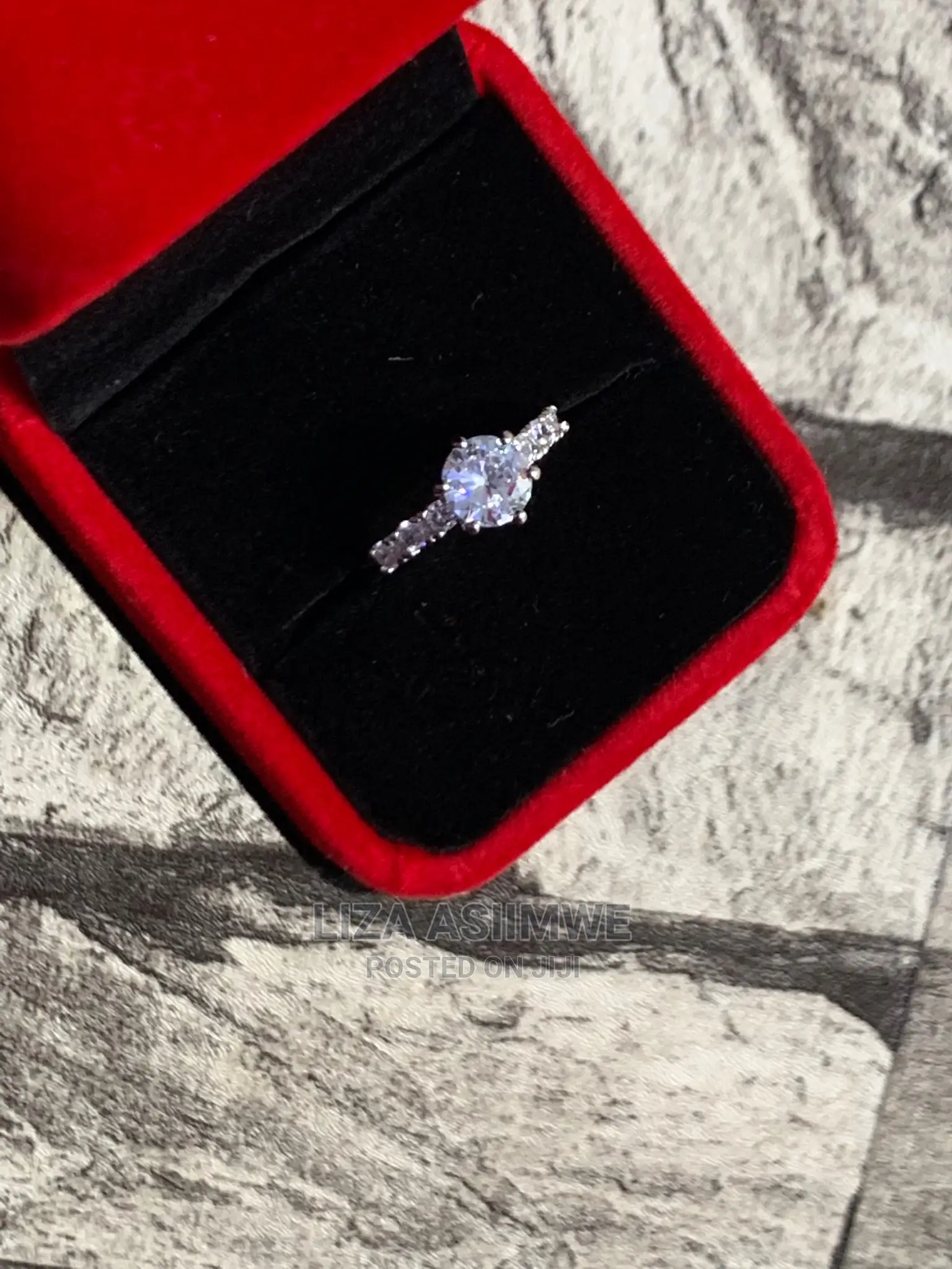 Engagement Rings Available at a Good and Affordable Price