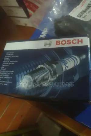 Bosch Spark Plugs for Benz, Toyota, Audi