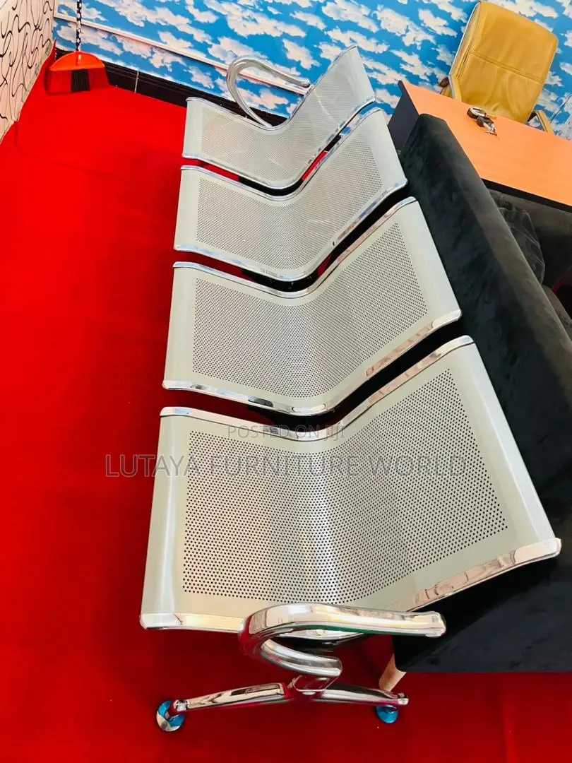Sofas for Sale in Good Material